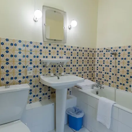 Отель Le Homard Bleu